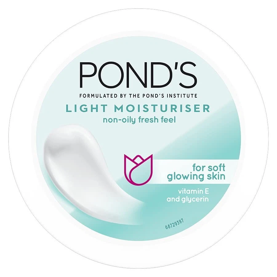 PONDS Light Face Moisturizer with Vitamin E for Soft Glowing Skin SPF 15 200ml